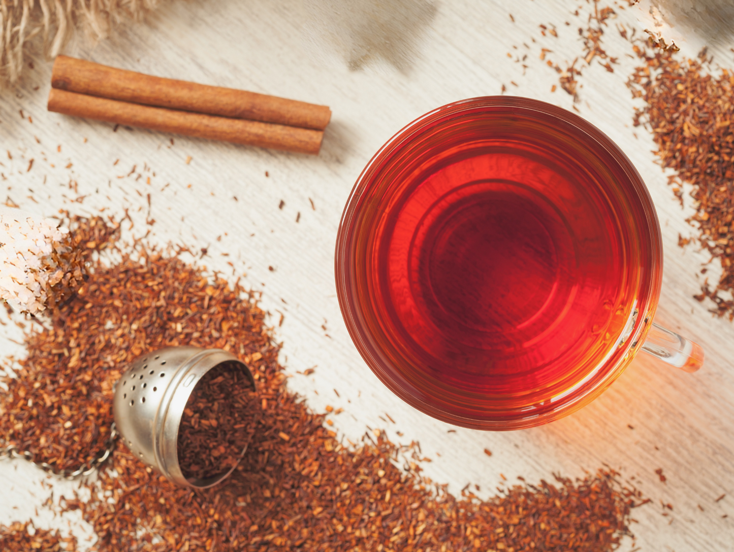Infusion aux plantes Rooibos et à la cannelle 20 sachets x 6 AHMAD TEA