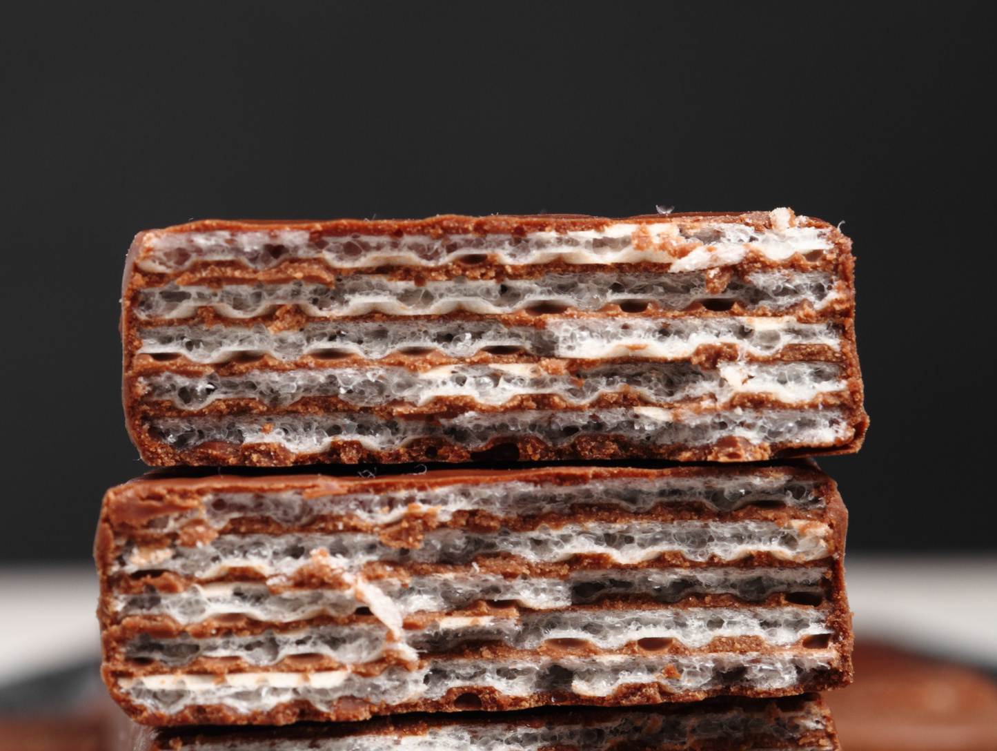 Gaufrettes au chocolat et noisettes 16 paquets de 21G x 12 DINGO